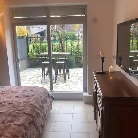 Avec Piscine